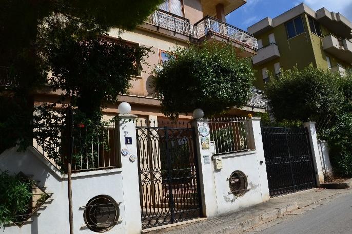A Due Passi Da Erice B&B Εξωτερικό φωτογραφία